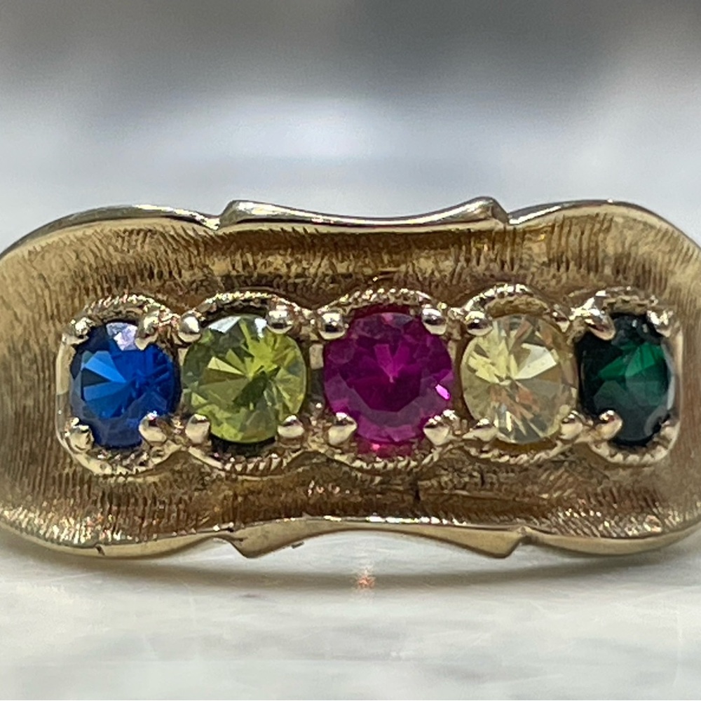✨Vintage Mothers ring Sample Brass Gold Plated Multicolor Gemstone Band Size 6 - Picture 2 of 10